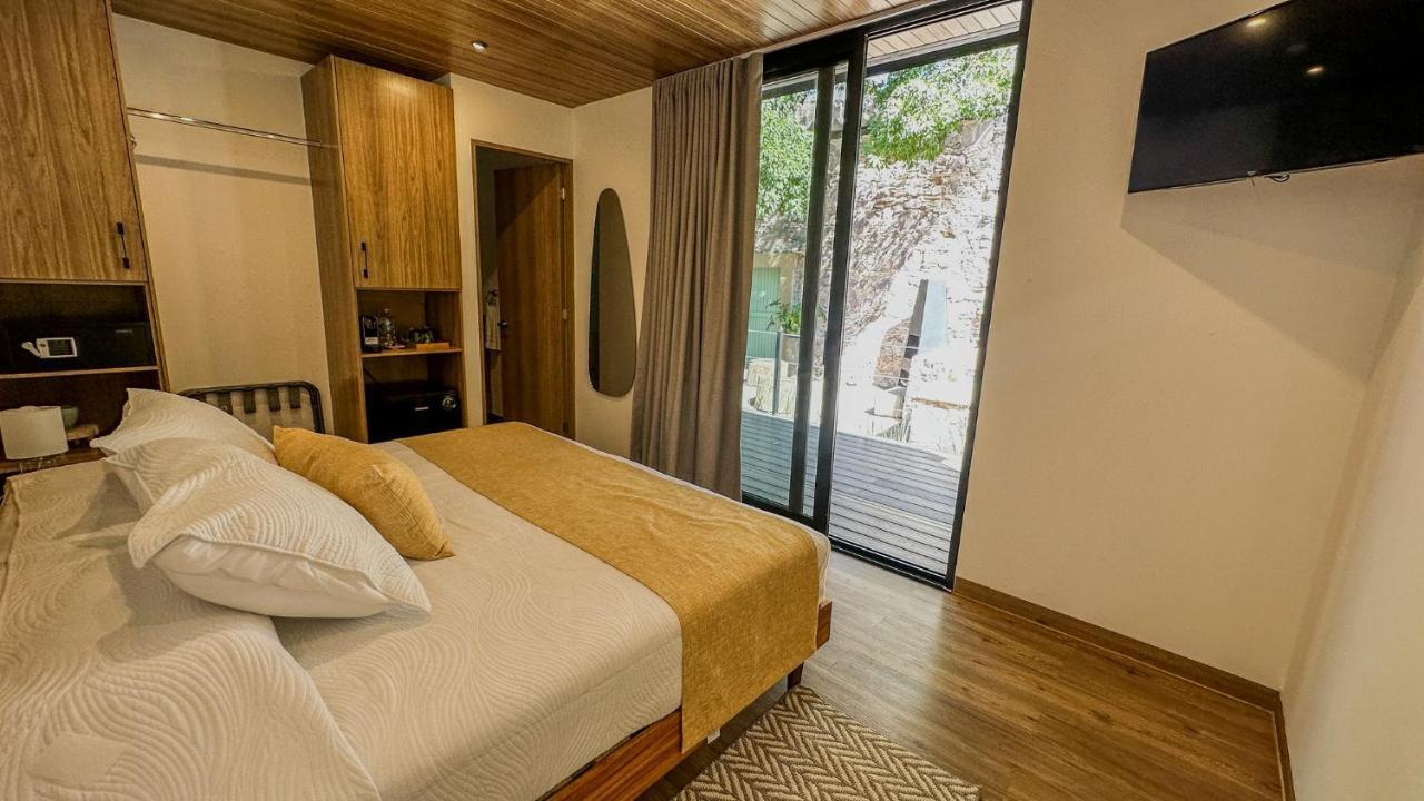 Antigua Guesthaus *